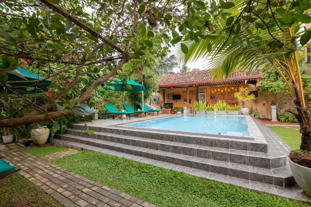Nature Cabanas & Floating Restaurant 高尔 外观 照片