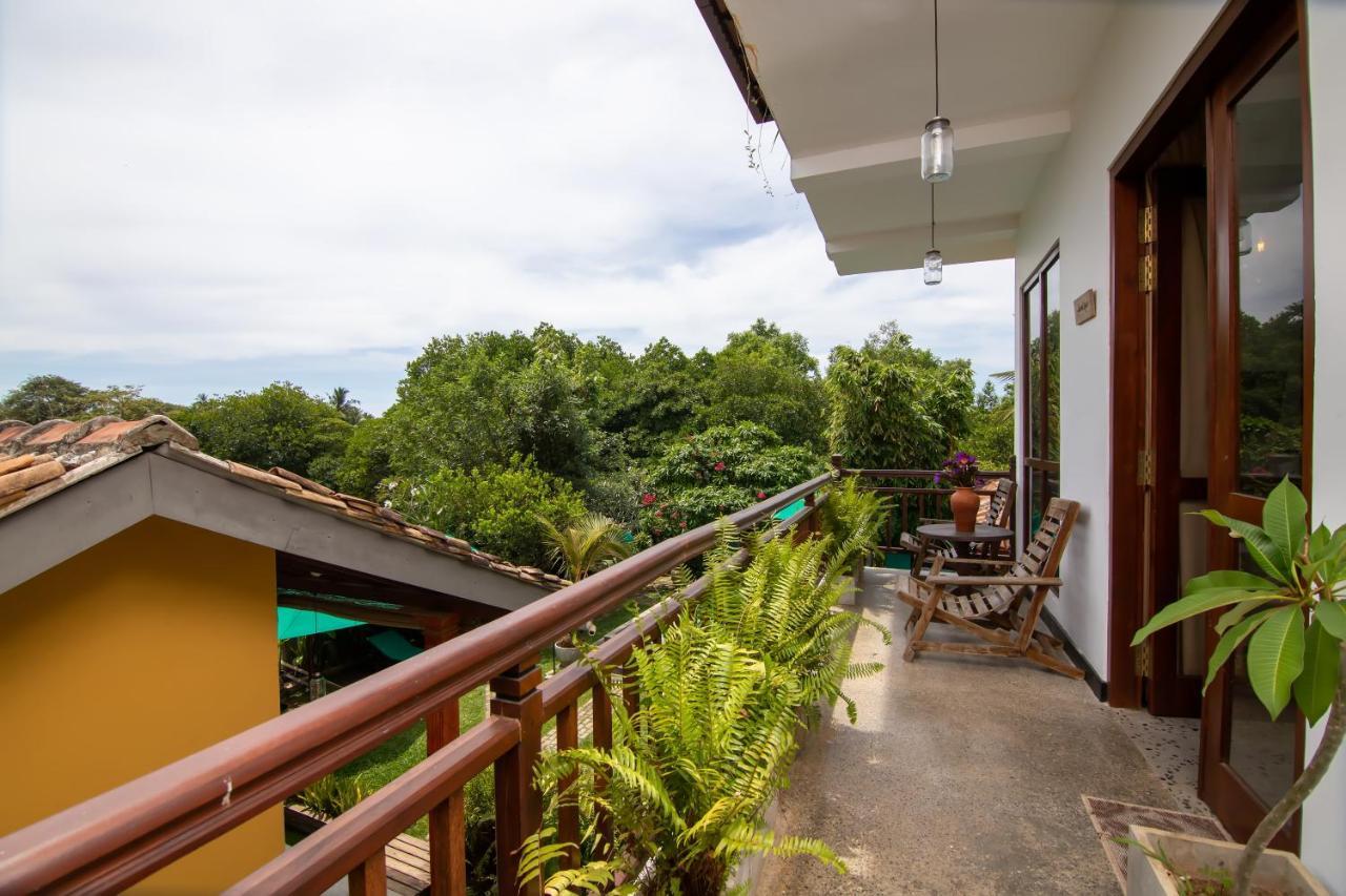Nature Cabanas & Floating Restaurant 高尔 外观 照片