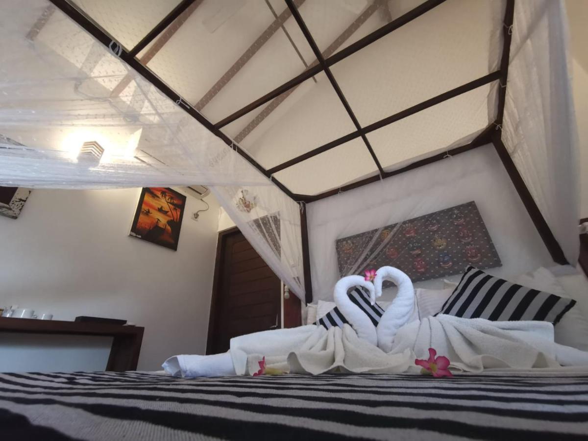Nature Cabanas & Floating Restaurant 高尔 外观 照片