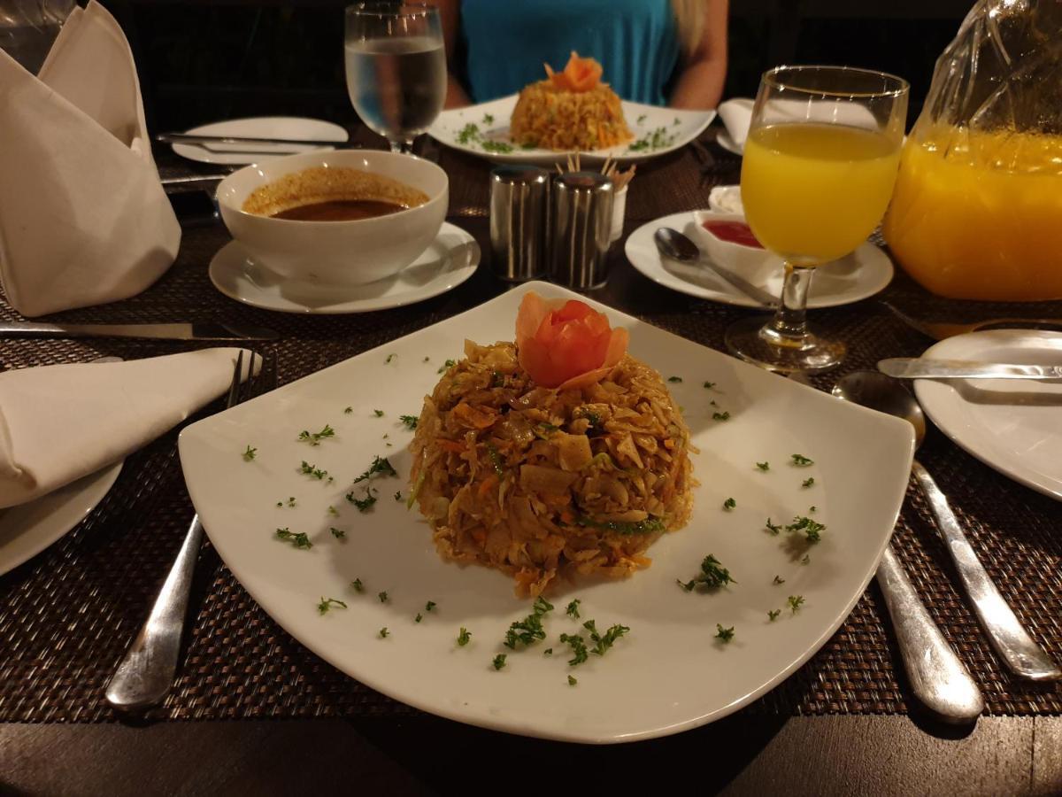 Nature Cabanas & Floating Restaurant 高尔 外观 照片